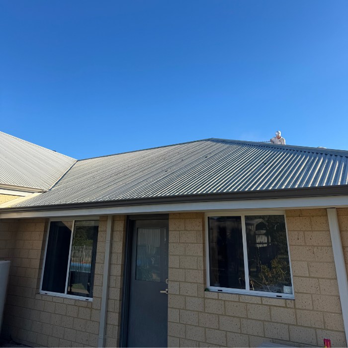 roof gutter Cleaner in Margaret River
